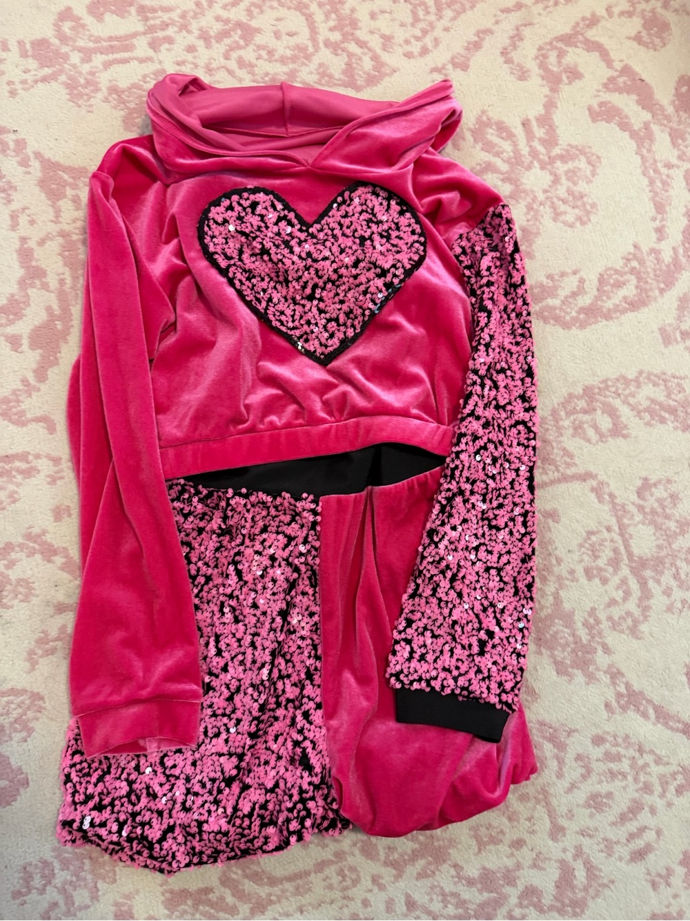 Revolution Hot Pink Velvet Heart Dance Set